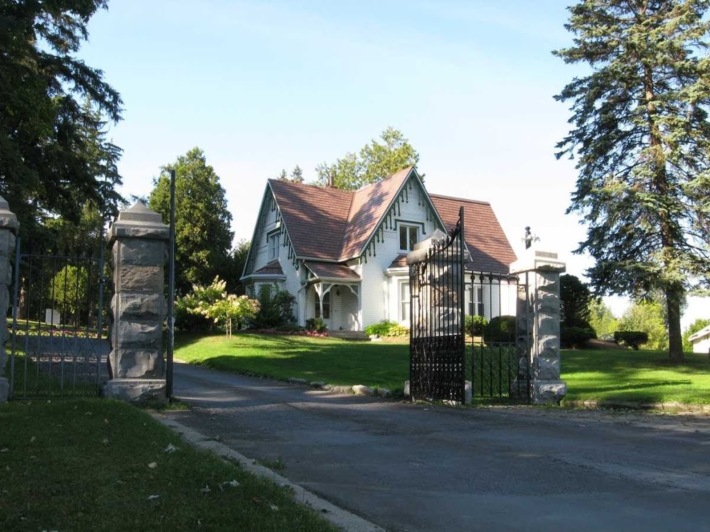 Cataraqui Cemetery and Funeral Services | 927 Purdys Mill Rd, Kingston, ON K7M 3N1, Canada | Phone: (613) 546-6545