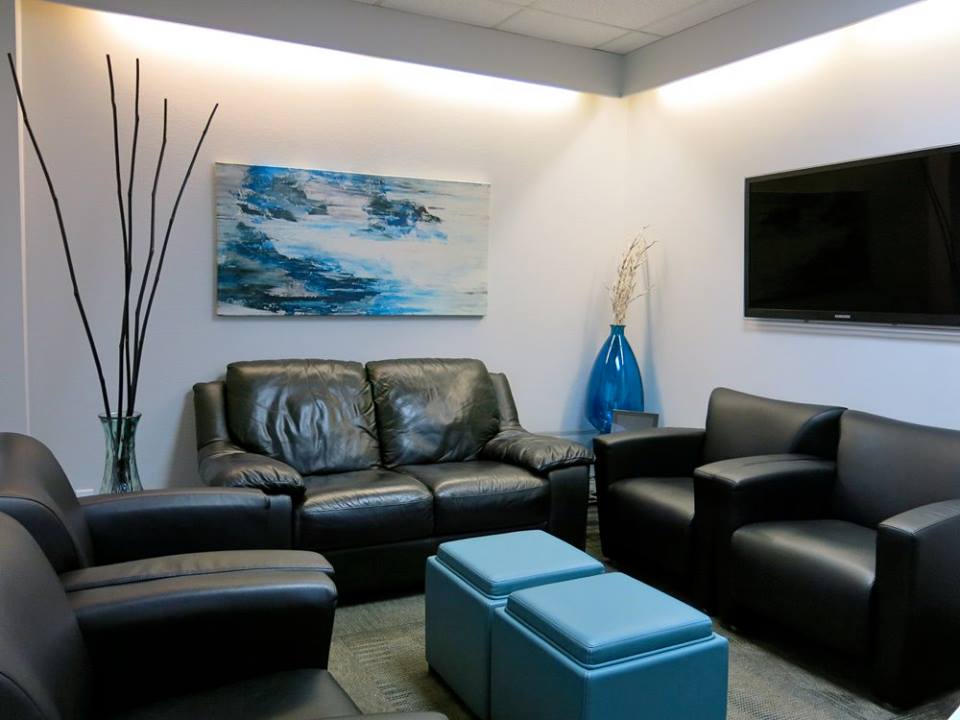 Living Wellness Dental Northland | #208-3604 52nd AVENUE NW, CALGARY, AB, T2L 1V9, Canada | Phone: (403) 800-0818