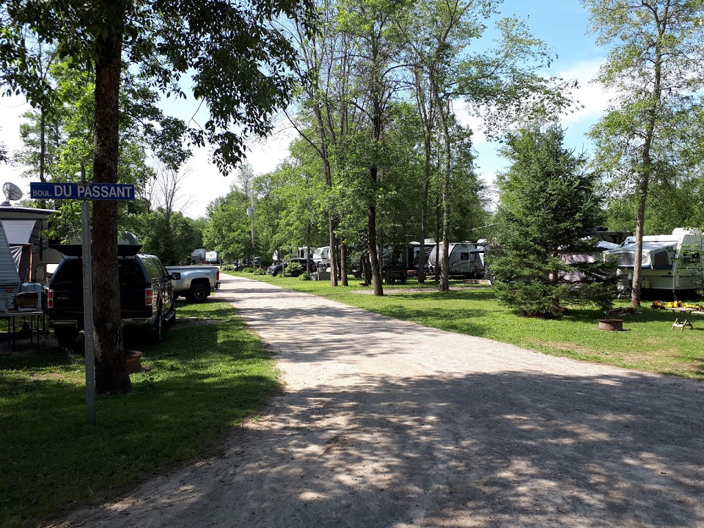 Camping Saint-André-Avellin | 20 Rue Duquette, Saint-André-Avellin, QC J0V 1W0, Canada | Phone: (819) 983-3777