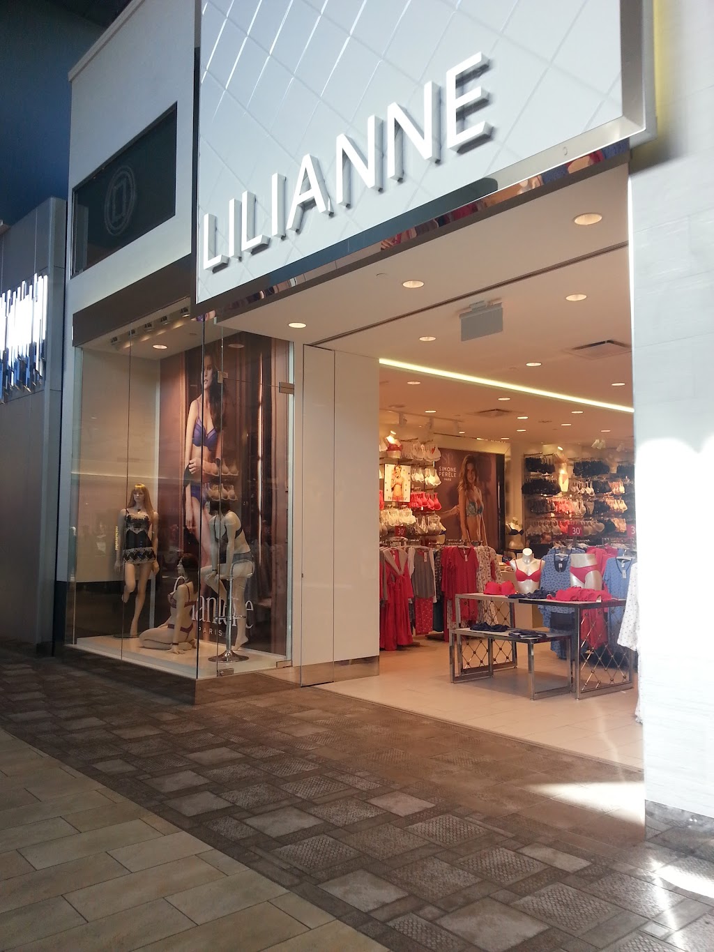 Lilianne | 3035 Boul. le Carrefour, Laval, QC H7T 1C8, Canada | Phone: (450) 688-8781