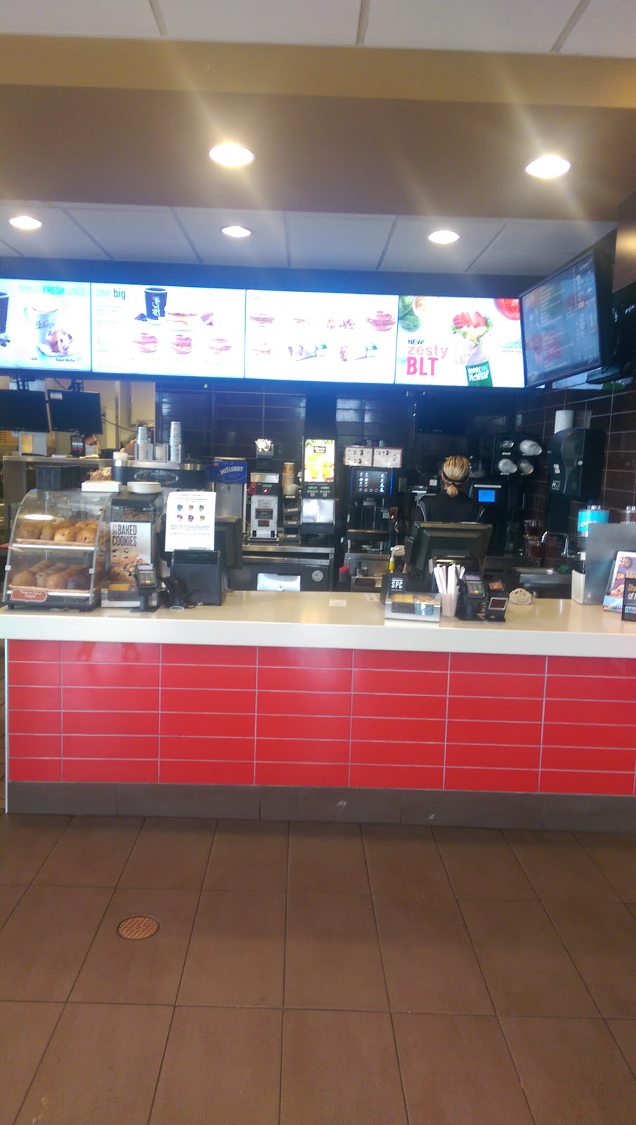 McDonalds | 24 Yonge St S, Elmvale, ON L0L 1P0, Canada | Phone: (705) 322-4444