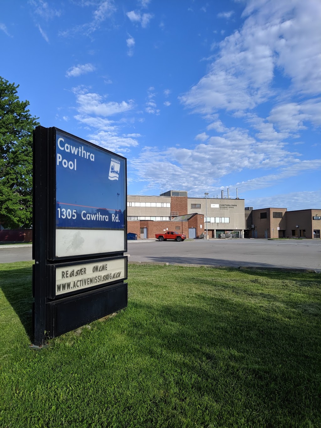 Cawthra Pool | 1305 Cawthra Rd, Mississauga, ON L5G 4L1, Canada | Phone: (905) 615-4800