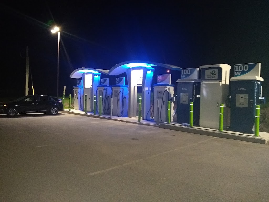 Circuit Électrique Charging Station | 90 Rte Jean-Baptiste-Casault, Montmagny, QC G5V 3R8, Canada | Phone: (800) 686-9243