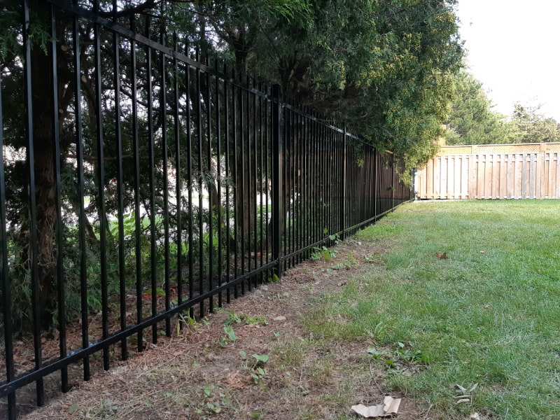 JT Fence Inc | 147 Plains Rd W, Burlington, ON L7T 1G1, Canada | Phone: (289) 795-9847