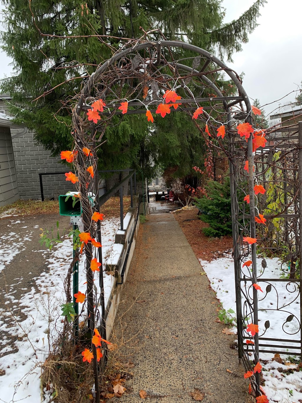 Christine Soucy 110 ruelle du Rocher acces par larriere | Grand-Mère, Shawinigan, QC G9T 2L7, Canada | Phone: (514) 523-3403