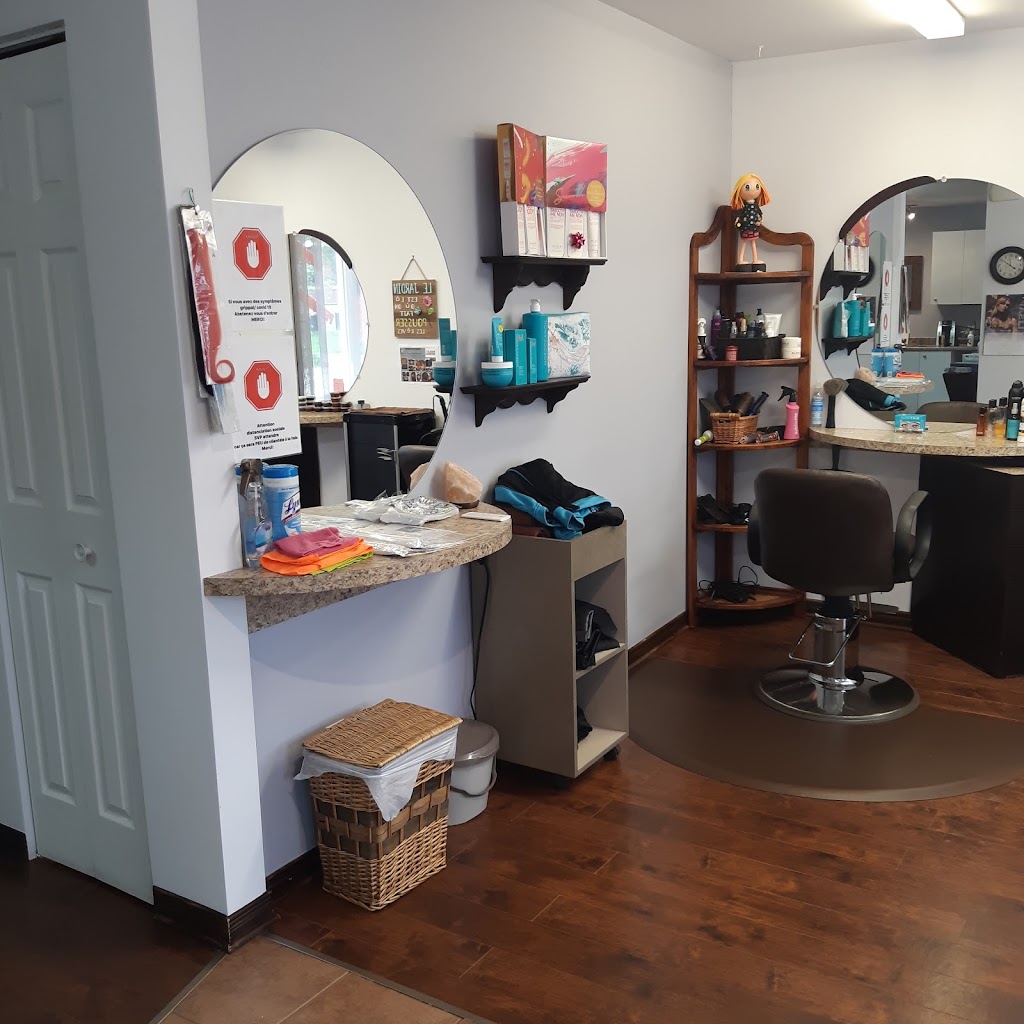 Salon-Coiffure LEre Du Diable | 133 12 Rue, Ferme-Neuve, QC J0W 1C0, Canada | Phone: (819) 587-3633