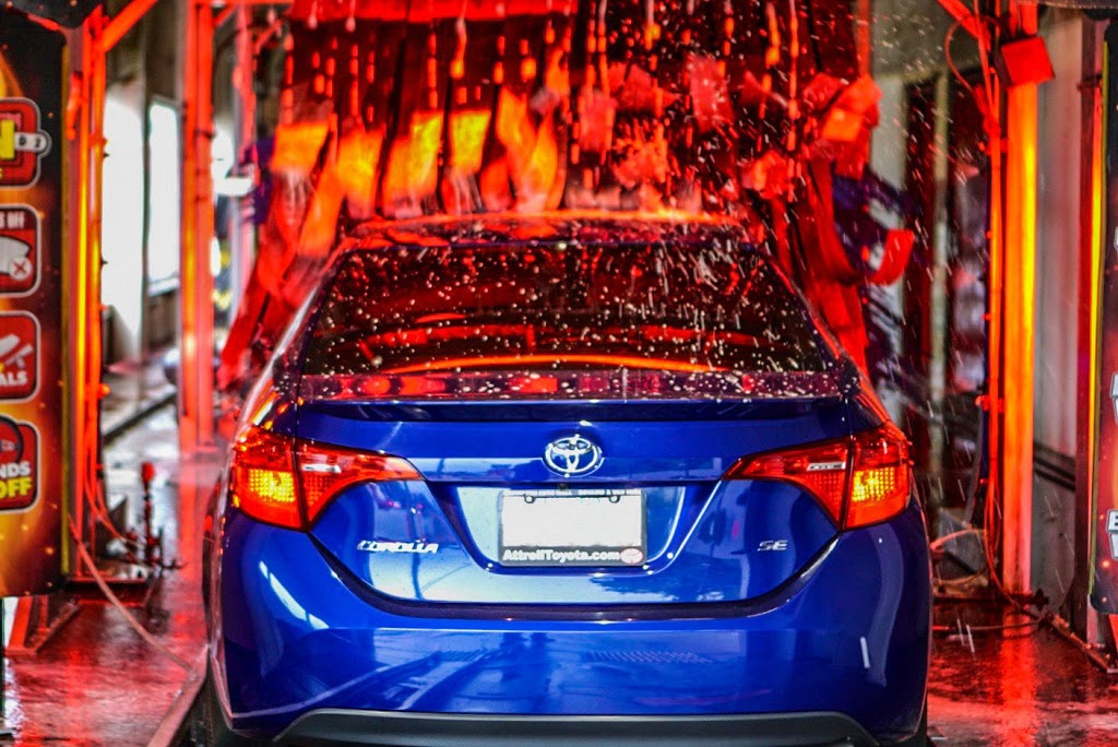 Crosstown Car Wash | 1212 Dupont St, Toronto, ON M6H 2A4, Canada | Phone: (416) 531-0776