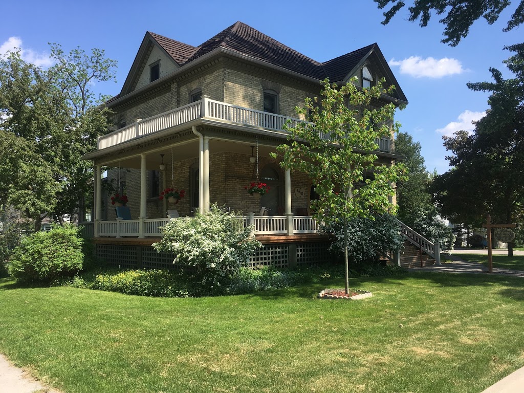 Yvettes Bed and Breakfast | 440 Emmeline St, Petrolia, ON N0N 1R0, Canada | Phone: (226) 886-3906