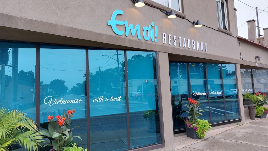 Em Oi Vietnamese Restaurant | 542 Upper Wellington St, Hamilton, ON L9A 3P5, Canada | Phone: (905) 387-4582