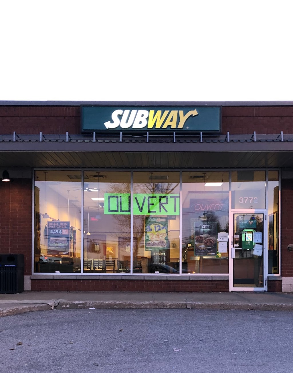 Subway | 3772 St. Charles Blvd Galleries, #2, Kirkland, QC H9H 4M4, Canada | Phone: (514) 693-0235