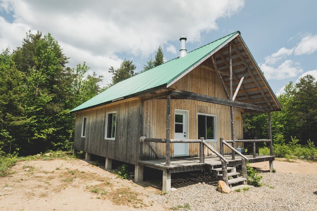 Pourvoirie Vent de la Savane | 100, Lac, Chemin de la Savane, Matawinie, QC J0K 3B0, Canada | Phone: (450) 803-7451