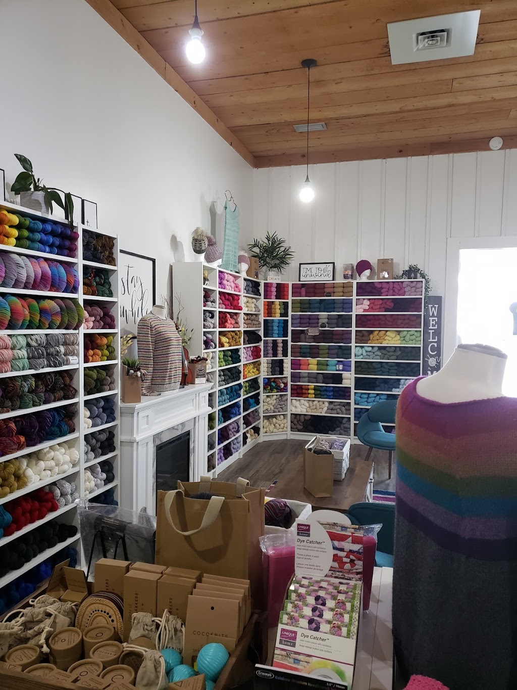 The Creative Knitter | 3860 Dominion Rd Unit 2, Ridgeway, ON L0S 1N0, Canada | Phone: (905) 894-4222