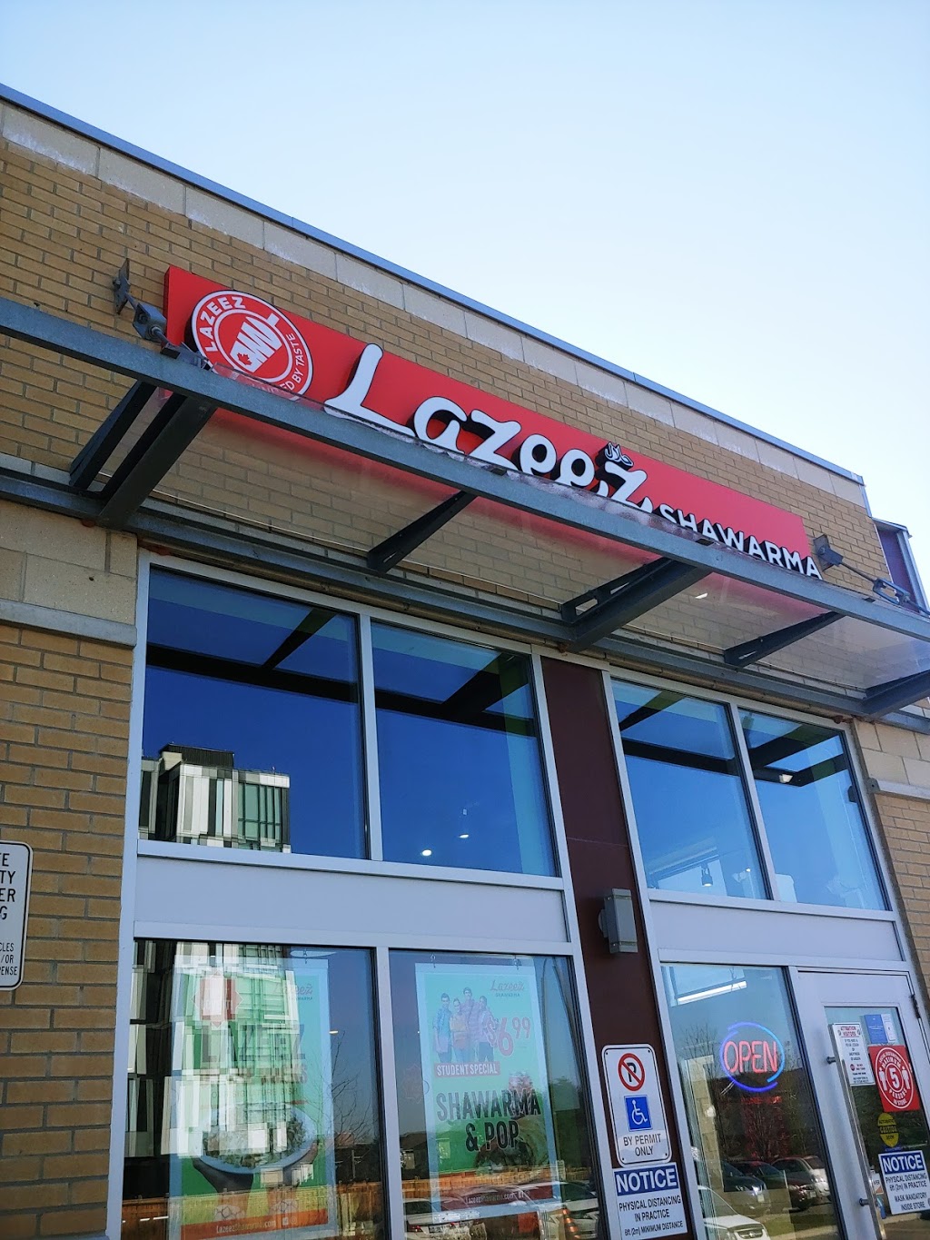 Lazeez Shawarma | 1812 Simcoe St N, Oshawa, ON L1G 4Y3, Canada | Phone: (905) 576-9950