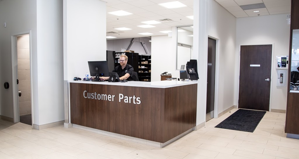 Myers INFINITI | 394 W Hunt Club Rd, Ottawa, ON K2E 1B2, Canada | Phone: (613) 596-2587