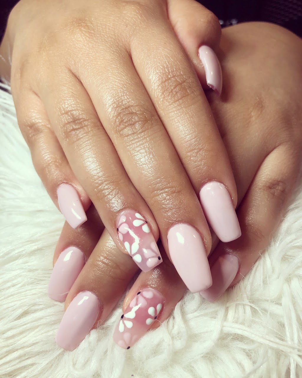 Miti Nails | 2021 Haddow Dr NW, Edmonton, AB T6R 2P2, Canada | Phone: (780) 680-6426