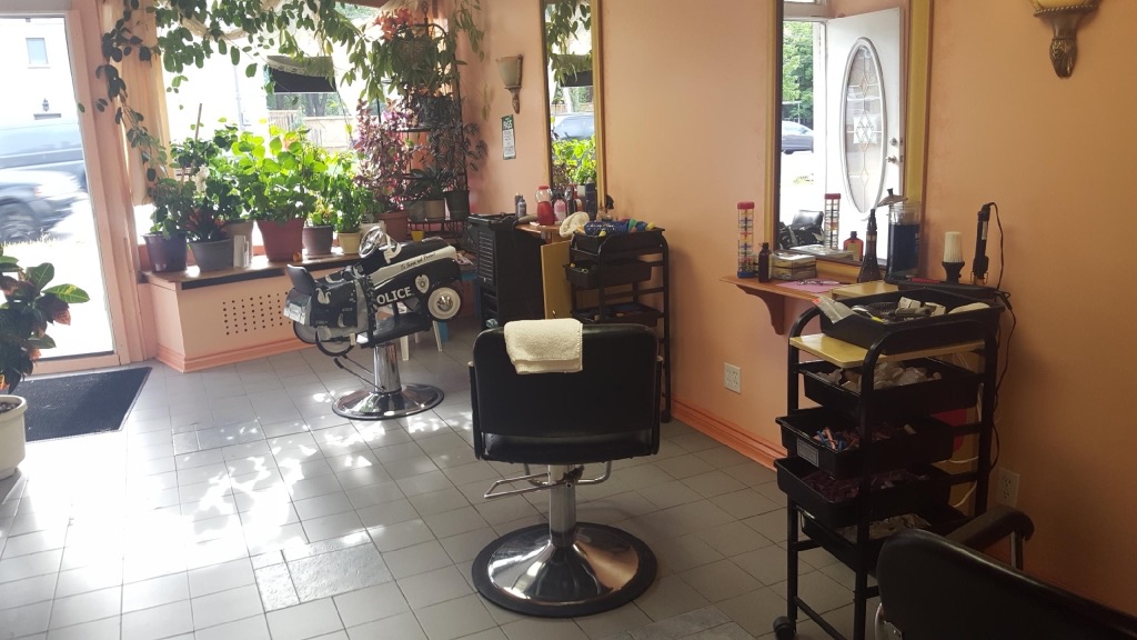 Nunus Kids and Adults Haircuts | 3333 Bathurst St, North York, ON M6A 2B7, Canada | Phone: (416) 789-7700