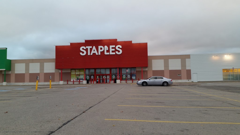 Staples Dundas | 1925 Dundas St, London, ON N5V 1P7, Canada | Phone: (519) 659-3428