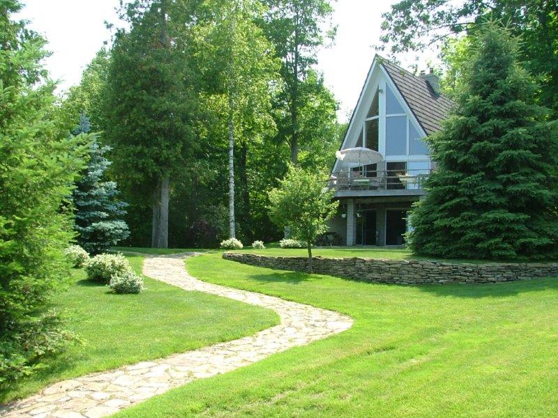 Greystone Retreat Rental | 504785, Grey Rd 1, Kemble, ON N0H 1S0, Canada | Phone: (519) 378-1503