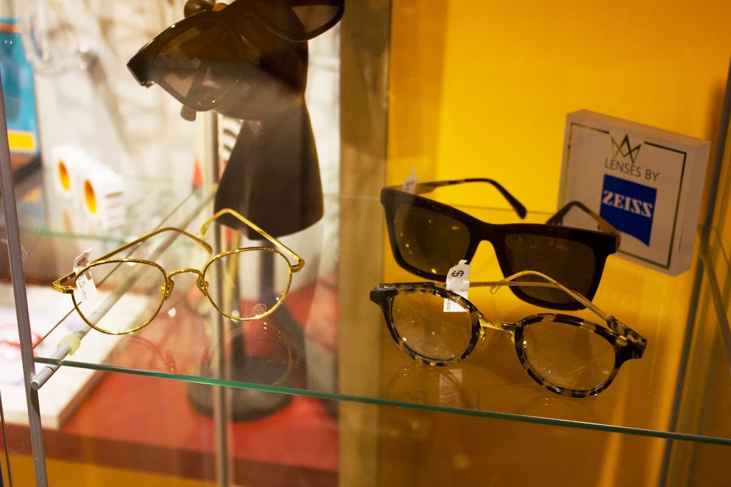 Phoenix Eyewear | 119 Osler Drive, Dundas, ON L9H 6X4, Canada | Phone: (905) 627-4042