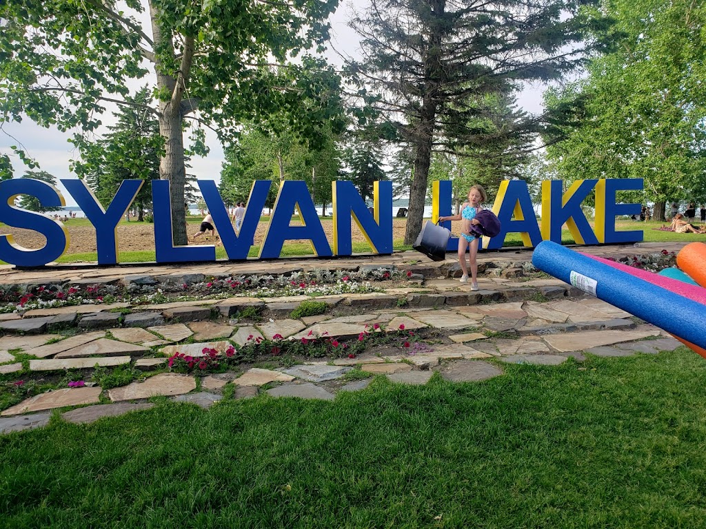 Sylvan Lake Aqua Splash | 5104 LAKESHORE DR SYLVAN, Sylvan Lake, AB T4S 1E3, Canada | Phone: (587) 377-4386