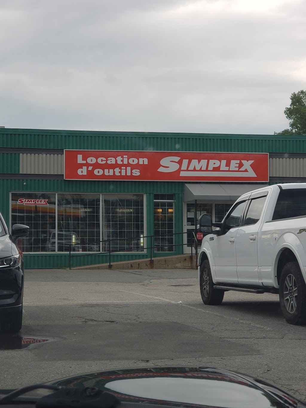 Location doutils Simplex | 3 Rue de lAqueduc, Victoriaville, QC G6P 1L4, Canada | Phone: (819) 758-6251