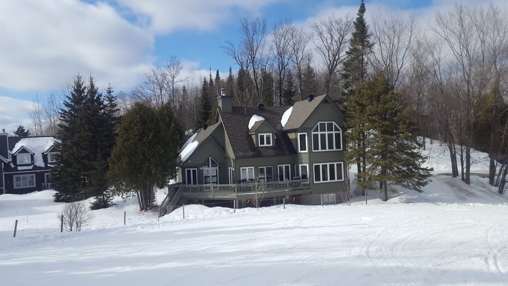 Sommet Saint Sauveur | 350 Avenue St Denis, Saint-Sauveur, QC J0R 1R3, Canada | Phone: (450) 227-4671