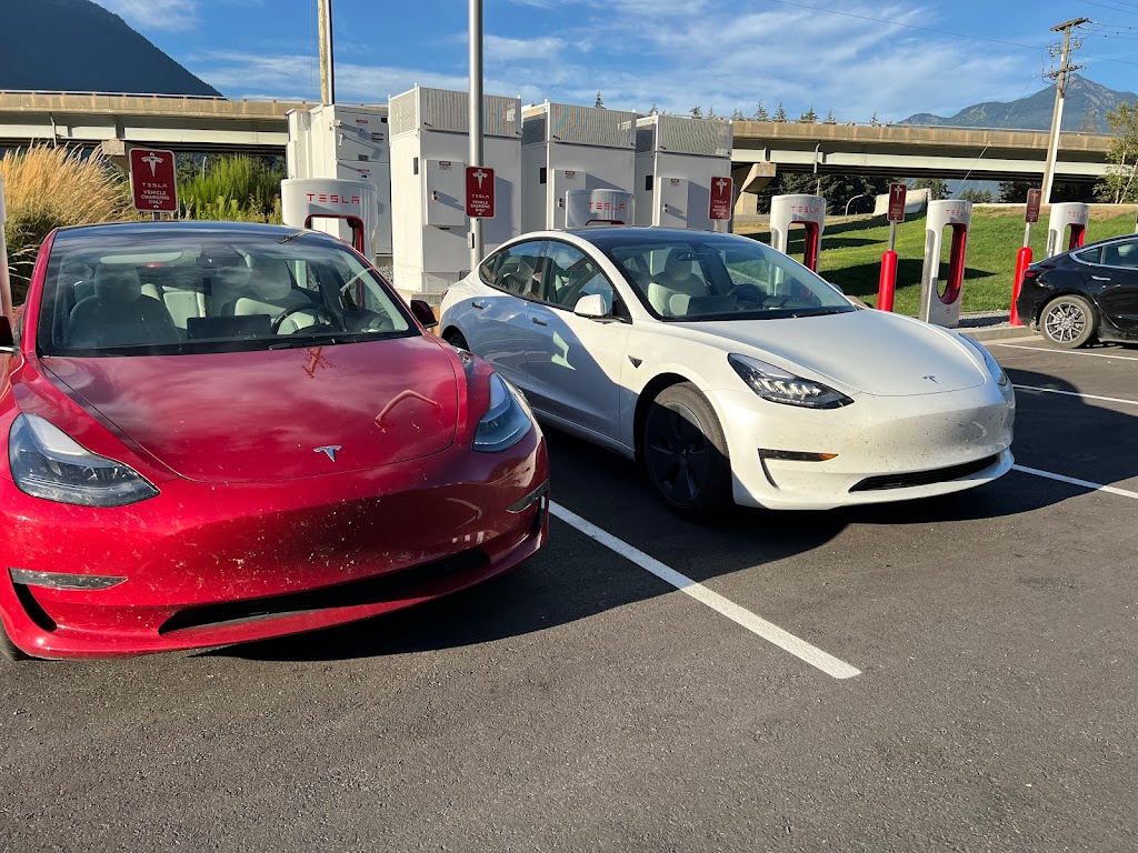 Tesla Supercharger | 19700 Klassen Rd, Hope, BC V0X 1L2, Canada | Phone: (877) 798-3752