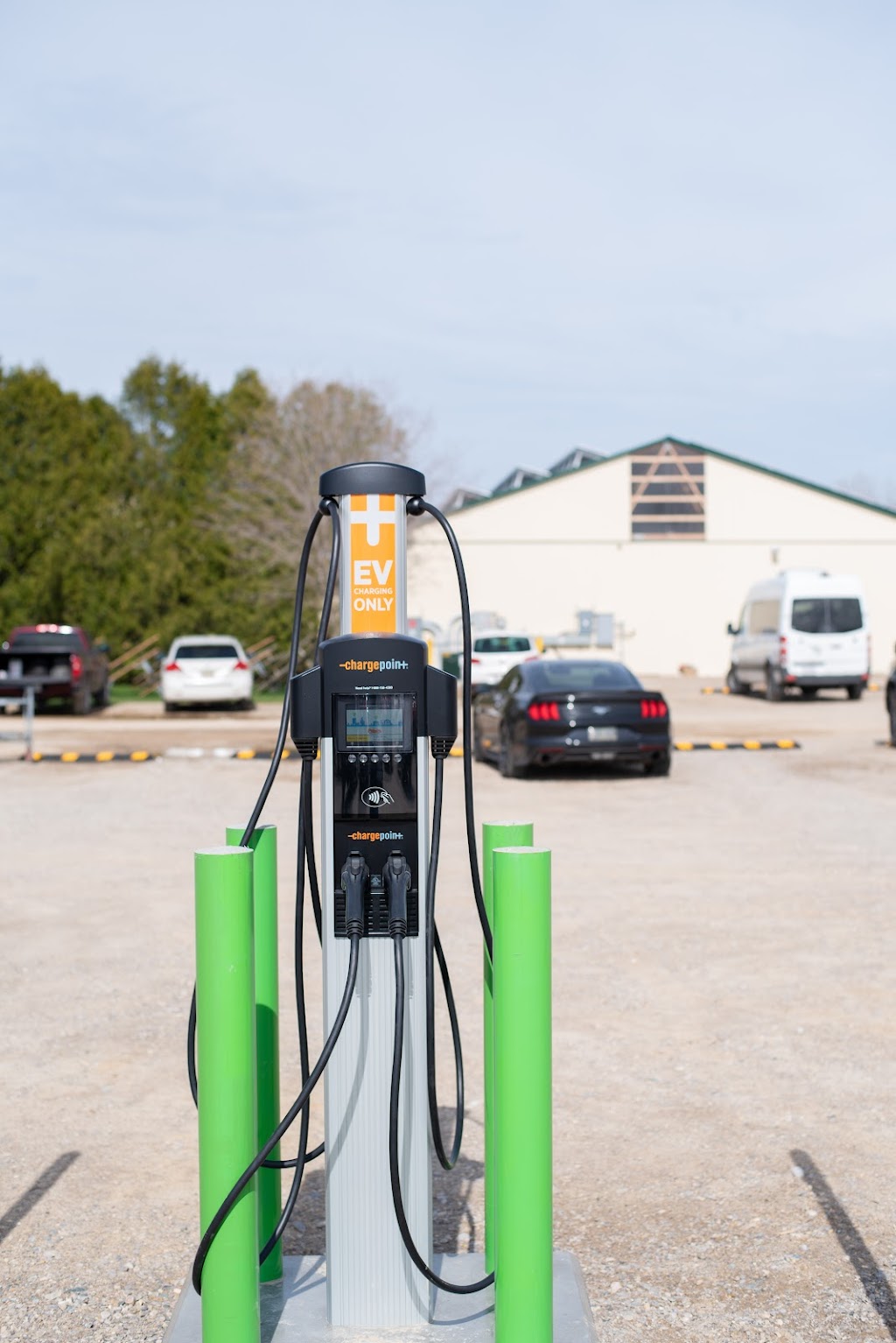 ChargePoint Charging Station | 20422 Nissouri Rd, Thorndale, ON N0M 2P0, Canada | Phone: (888) 758-4389
