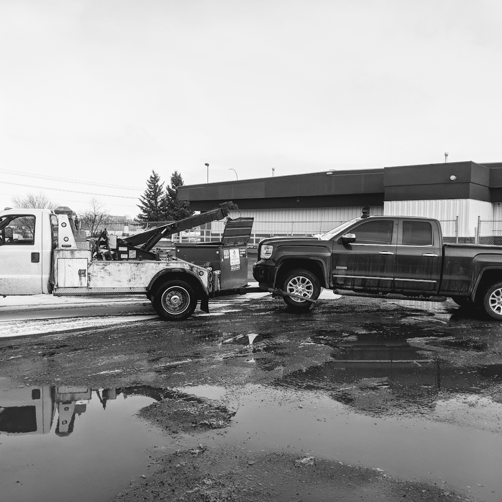 Mar-Tin Towing & Recovery Red Deer | 408 Allan St, Red Deer, AB T4R 2K7, Canada | Phone: (403) 588-4869