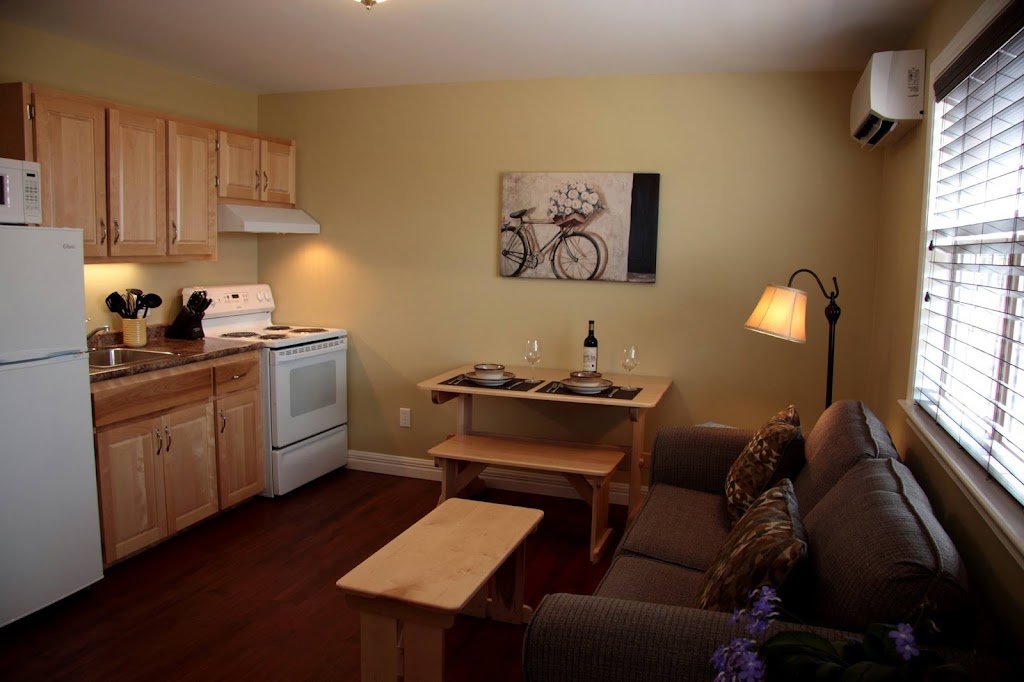 Carleton Inn and Cottages | 4101 NS-201, Bridgetown, NS B0S 1C0, Canada | Phone: (902) 665-4716