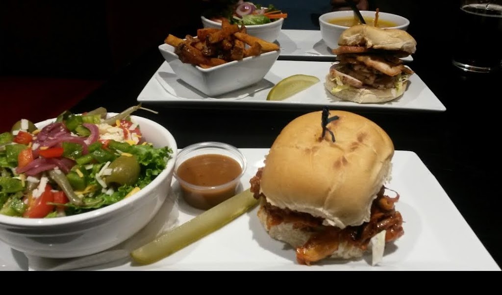 Fiddlers Pour House | 149 St Paul St, St. Catharines, ON L2R 3M5, Canada | Phone: (905) 346-1225