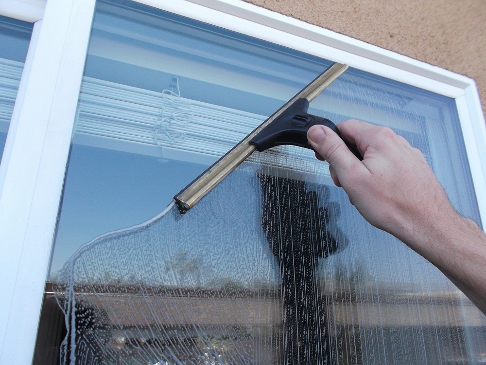 Window Cleaners of Vaughan | 290 Caldari Rd, Vaughan, ON L4K 4J4, Canada | Phone: (647) 998-7539