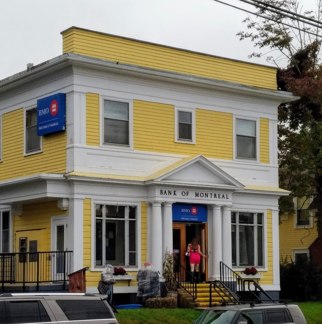 BMO Bank of Montreal | 562 Main St, Mahone Bay, NS B0J 2E0, Canada | Phone: (902) 624-6503