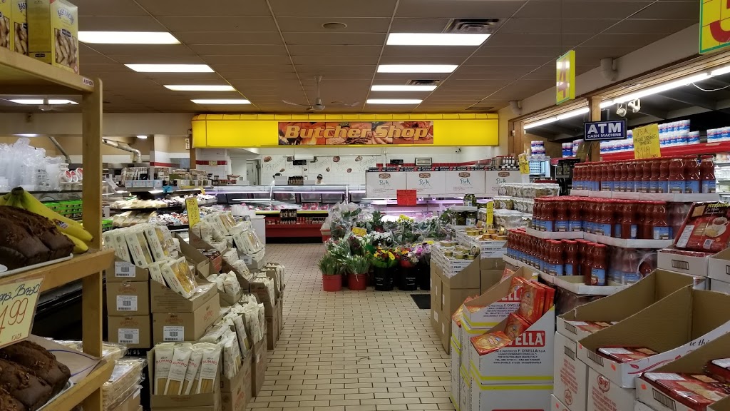 Burnhamthorpe Fruit Market | 3647 Dixie Rd, Mississauga, ON L4Y 2B3, Canada | Phone: (905) 625-1692