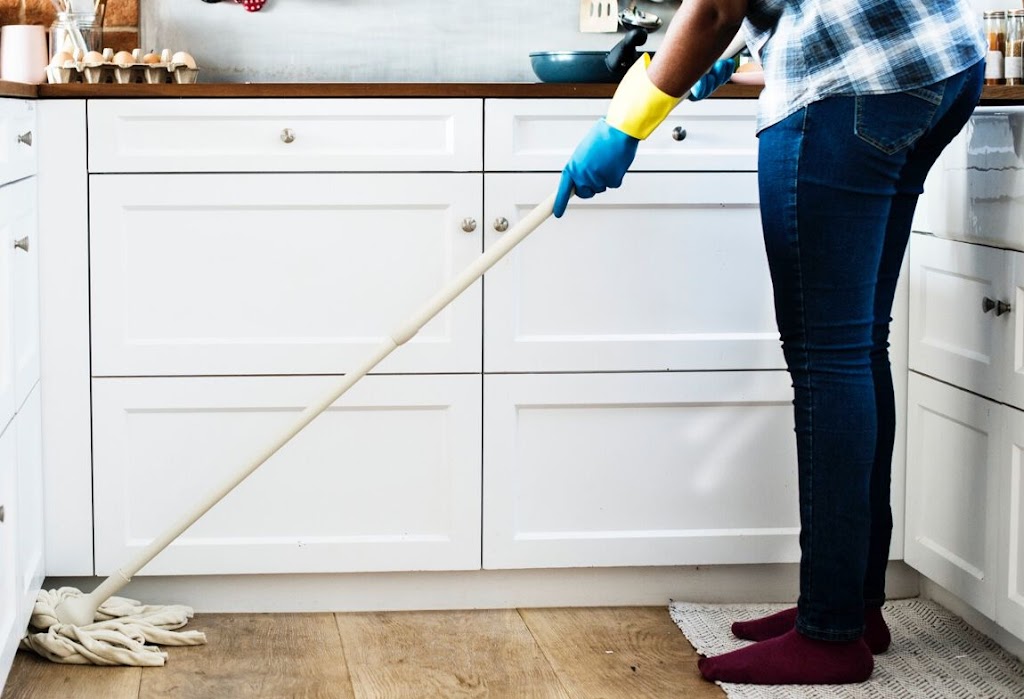 A1 Cleaning Team | 5 Dunsmore Ln, Barrie, ON L4M 7A1, Canada | Phone: (705) 970-8662