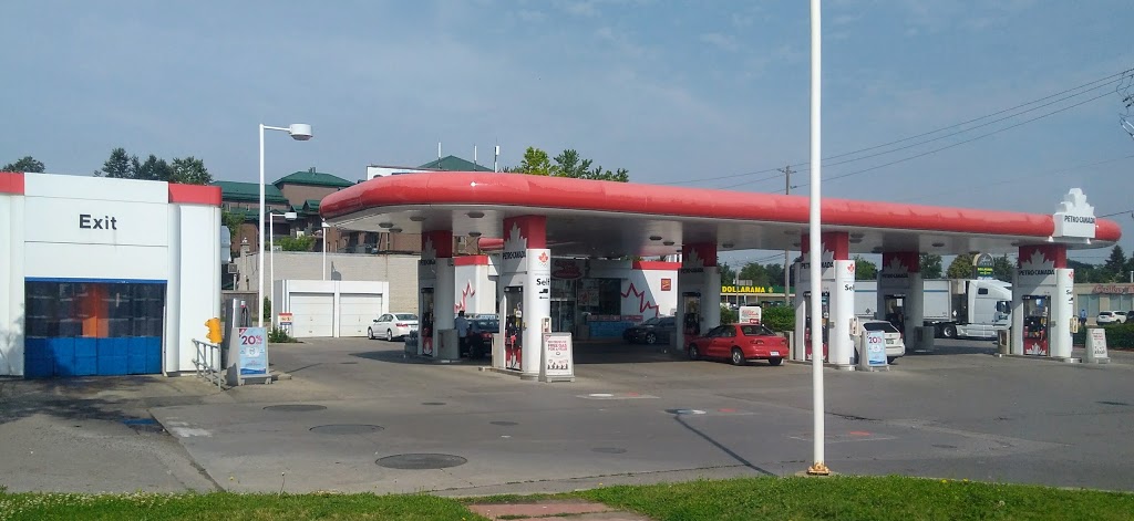 Petro-Canada & Car Wash | 695 Major Mackenzie Dr E, Richmond Hill, ON L4C 1J7, Canada | Phone: (905) 508-3696