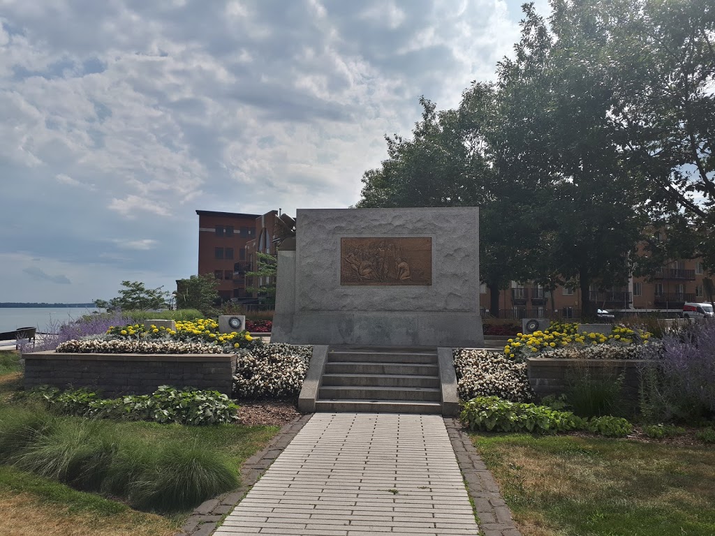 Tourist information office in Trois-Rivières | 1400 Rue du Fleuve, Trois-Rivières, QC G9A 5Z3, Canada | Phone: (800) 313-1123