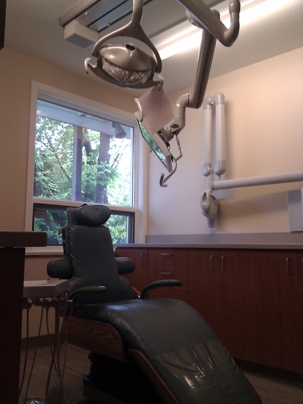 Academy Dental Group | 435 Academy Rd, Winnipeg, MB R3N 0C2, Canada | Phone: (204) 925-6800