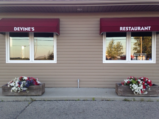 Devine’s Restaurant & Catering | 116 Talbot St E, Jarvis, ON N0A 1J0, Canada | Phone: (519) 587-3506