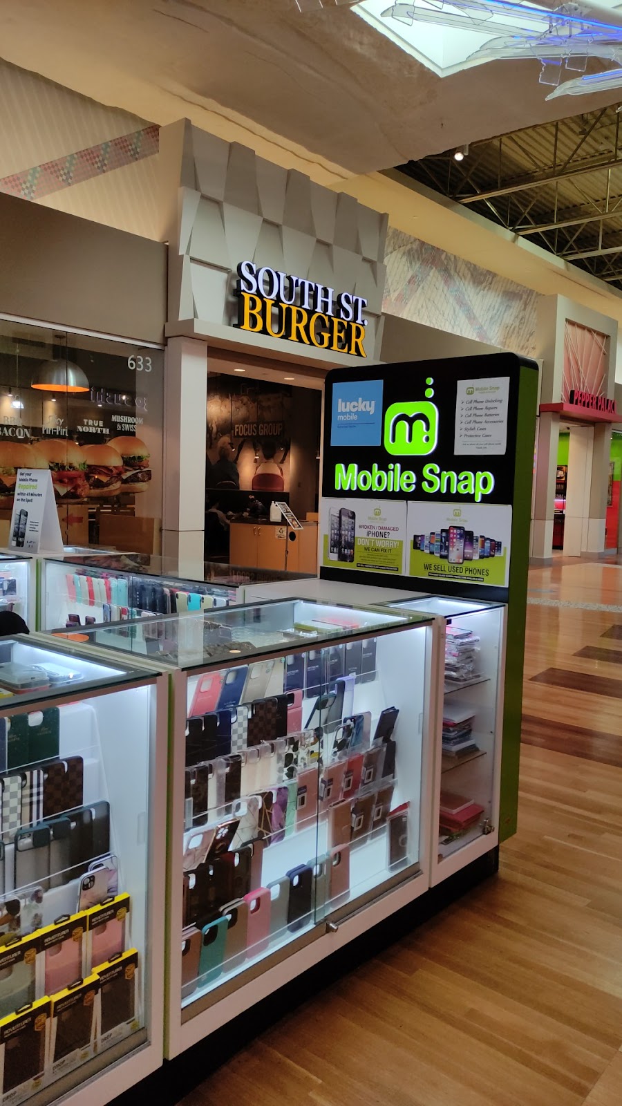 Mobile Snap(Tsawwassen Mills) | 5000 Canoe Pass Way, 6th gate, Delta, BC V4M 0B3, Canada | Phone: (236) 887-6351