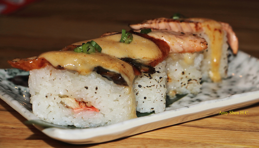 Yes Sushi All You Can Eat & Bar | 2501 Hampshire Gate #8a, Oakville, ON L6H 6C8, Canada | Phone: (905) 829-9888