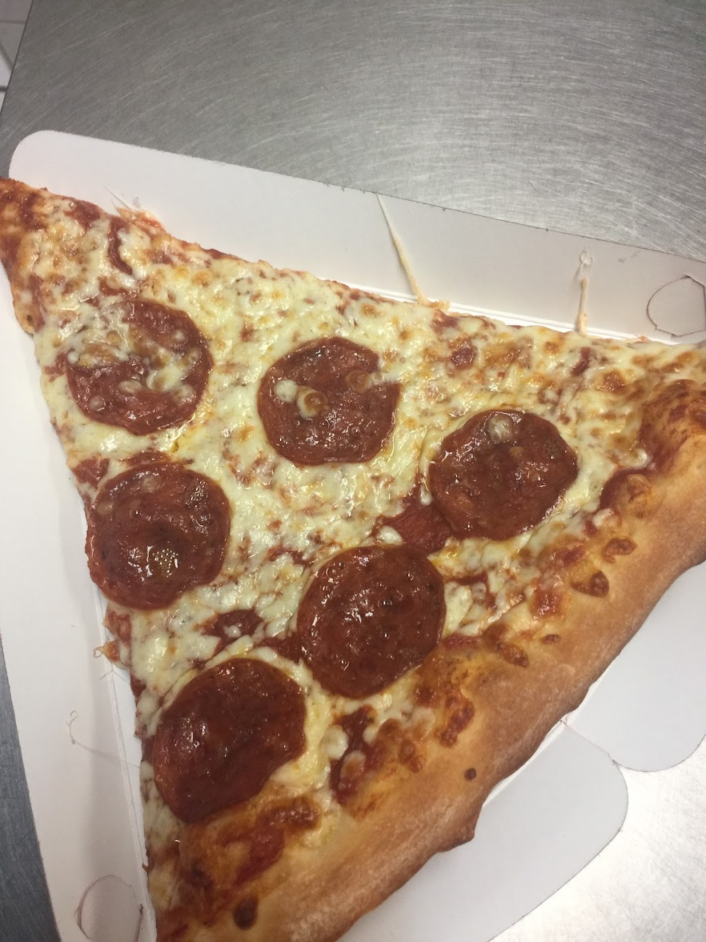 Square Boy Pizza & Subs | 47 Elizabeth St, Brighton, ON K0K 1H0, Canada | Phone: (613) 475-4444