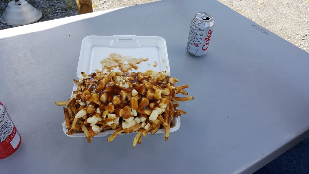 Pongs Poutine | 2079 Carp Rd, Carp, ON K0A 1L0, Canada | Phone: (613) 252-6897