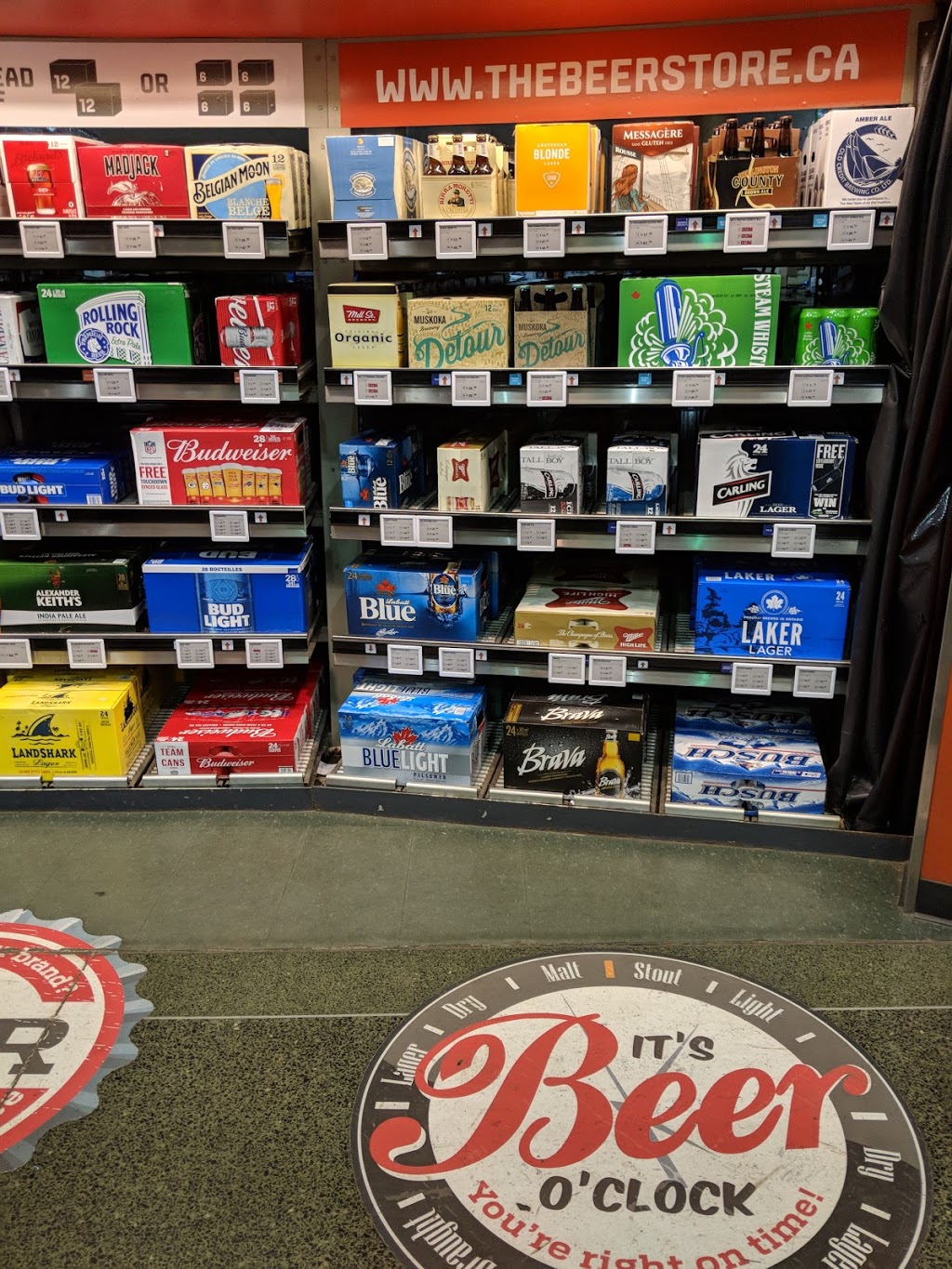 Beer Store | 420 Lakeshore Rd E, Mississauga, ON L5G 1H5, Canada | Phone: (905) 278-2334