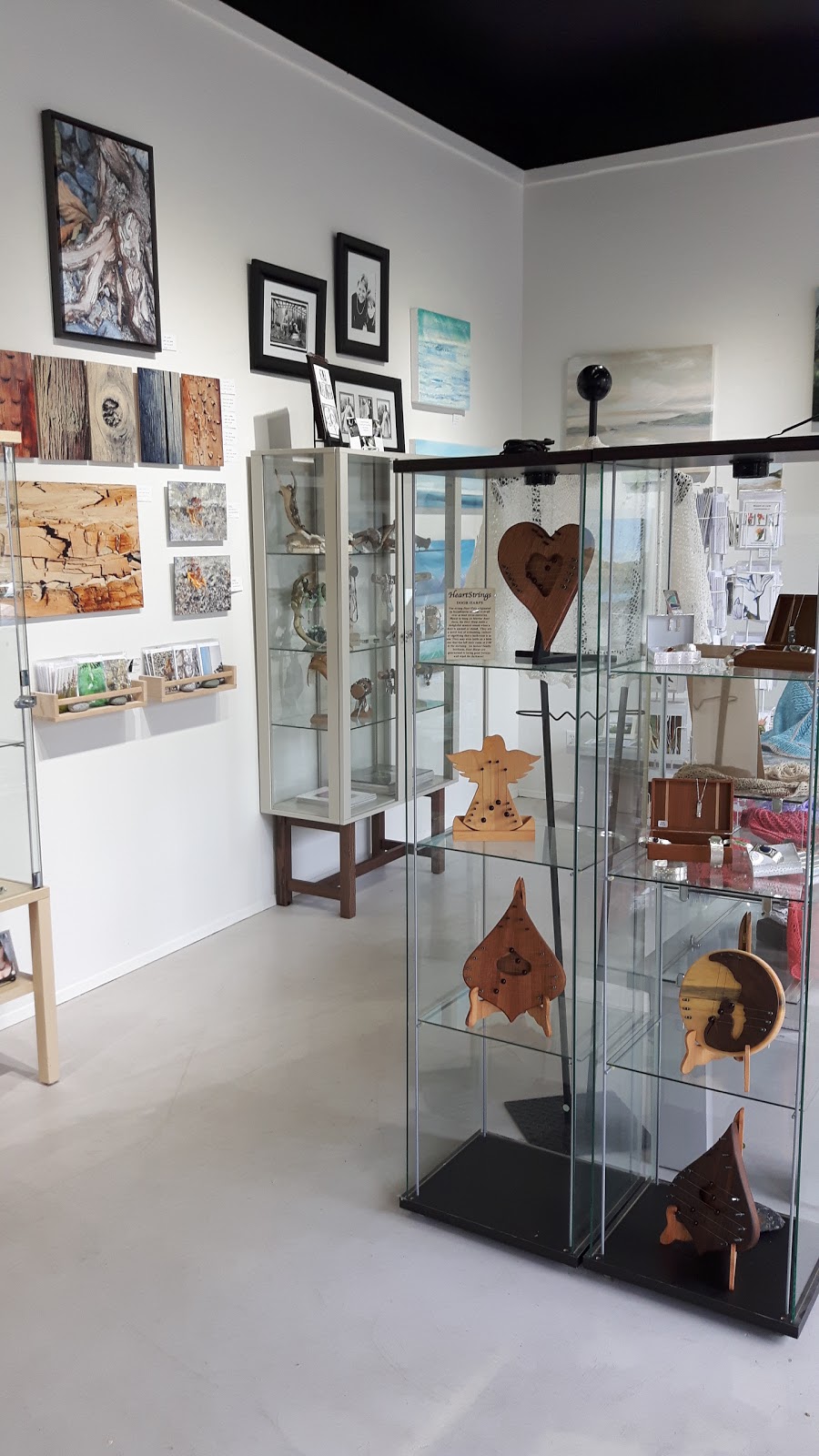 ArtsPacific Gallery | 587a Artisan Ln, Bowen Island, BC V0N 1G2, Canada