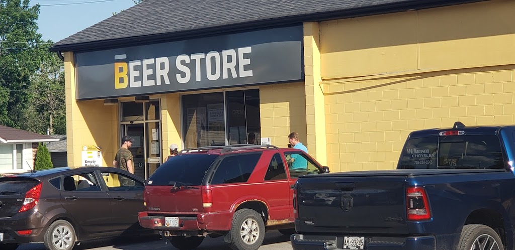 Beer Store 4553 | 25 King St E, Bobcaygeon, ON K0M 1A0, Canada | Phone: (705) 738-3596