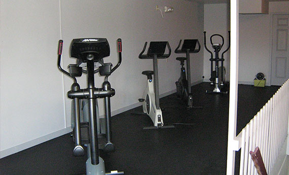 Whibs Gym | 506 Granville Ave, Enderby, BC V0E 1V1, Canada | Phone: (800) 208-9244