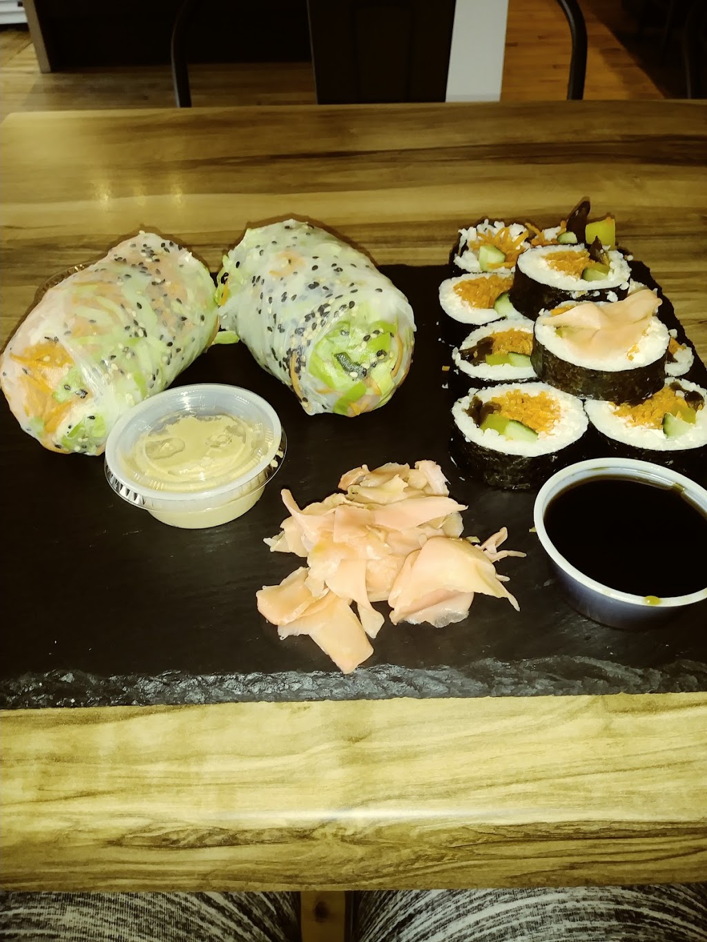 Restaurant Miyoko Sushi | 394 Rue Principale, Lachute, QC J8H 1Y2, Canada | Phone: (450) 409-0666