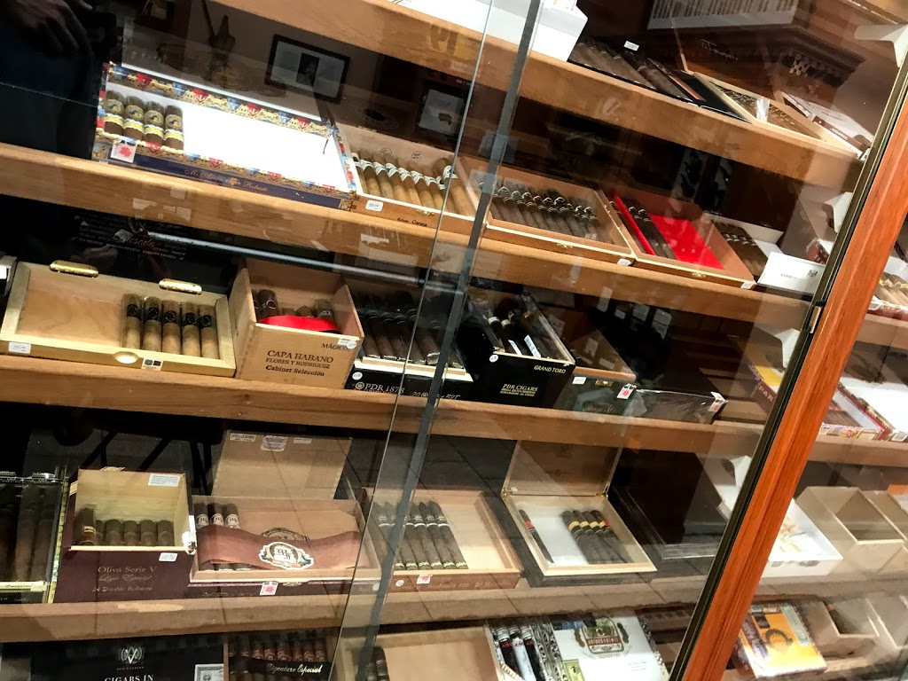 Chez Tabac | 990 Eglinton Ave W, Toronto, ON M6C 2C5, Canada | Phone: (416) 783-9035