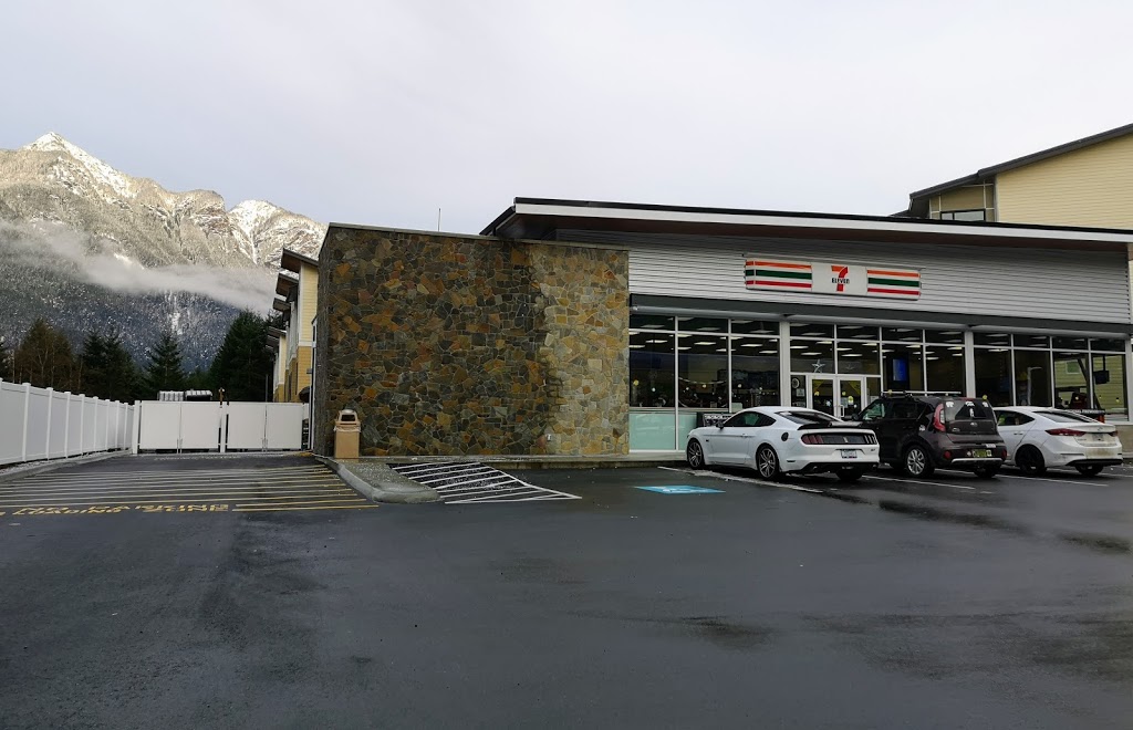 7-Eleven | 715 Old Hope Princeton Way, Hope, BC V0X 1L4, Canada | Phone: (604) 750-0740